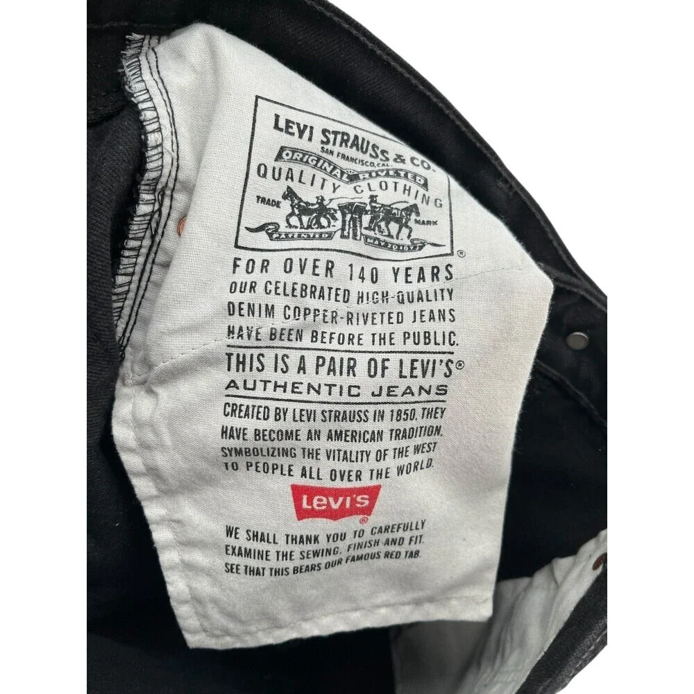 Levi's Jeans Men's Size 36 x 32 Black 550 100% Cotton Relaxed Fit Tapered